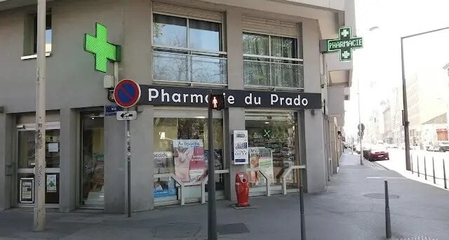 Commerce de détail dans Lyon à louer Photo du bâtiment- Image 1 de 4