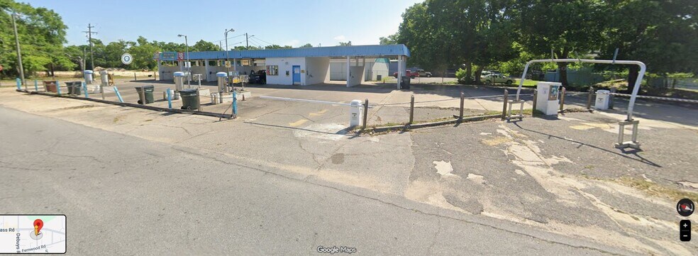 2759 Pass Rd, Biloxi, MS à vendre - Photo du bâtiment - Image 2 de 11