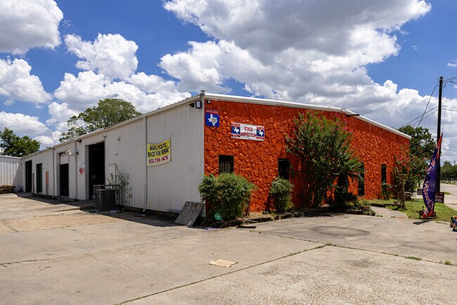Plus de détails pour 10210 Fulton St, Houston, TX - Industriel à vendre