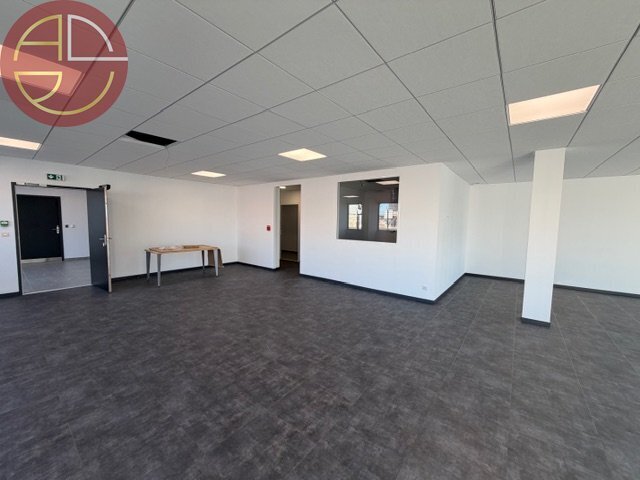 Office in Blagnac for lease - Interior Photo - Image 2 of 5