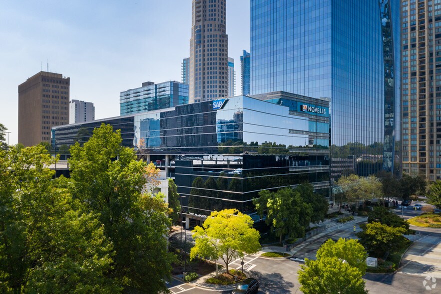3580 Lenox Rd NE, Atlanta, GA à louer - Photo du bâtiment - Image 2 de 3