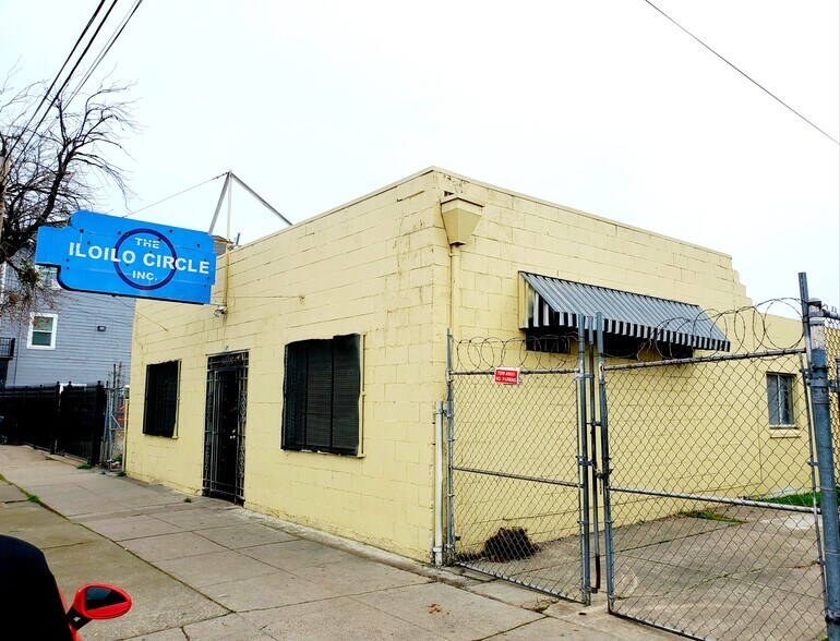 128 E Sonora St, Stockton, CA à vendre - Photo principale - Image 1 de 23