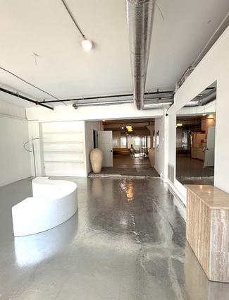 Plus de détails pour 603 W McMicken Ave, Cincinnati, OH - Local d'activités à louer