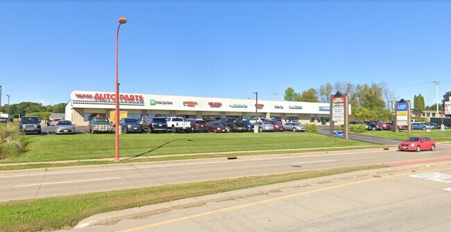 More details for 614-630 Wisconsin 136, Baraboo, WI - Retail for Lease