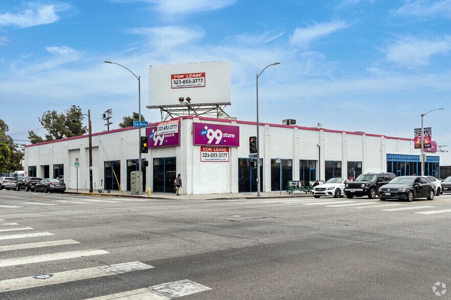 852 N La Brea Ave, Los Angeles, CA à louer - Photo du bâtiment - Image 2 de 7