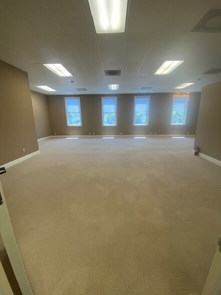 1214-1218 Main St, Saint Helena, CA for lease - Interior Photo - Image 1 of 18