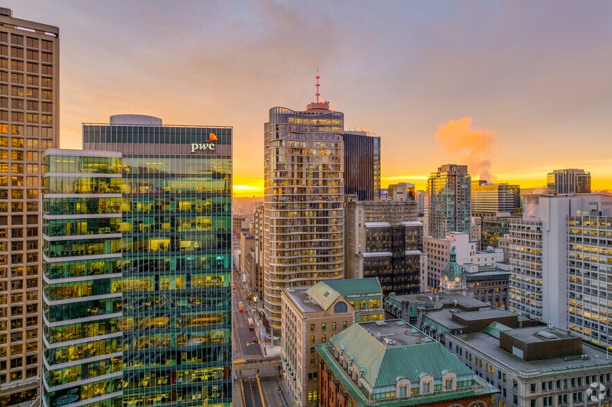 320 Granville St, Vancouver, BC à louer - Photo du bâtiment - Image 2 de 8