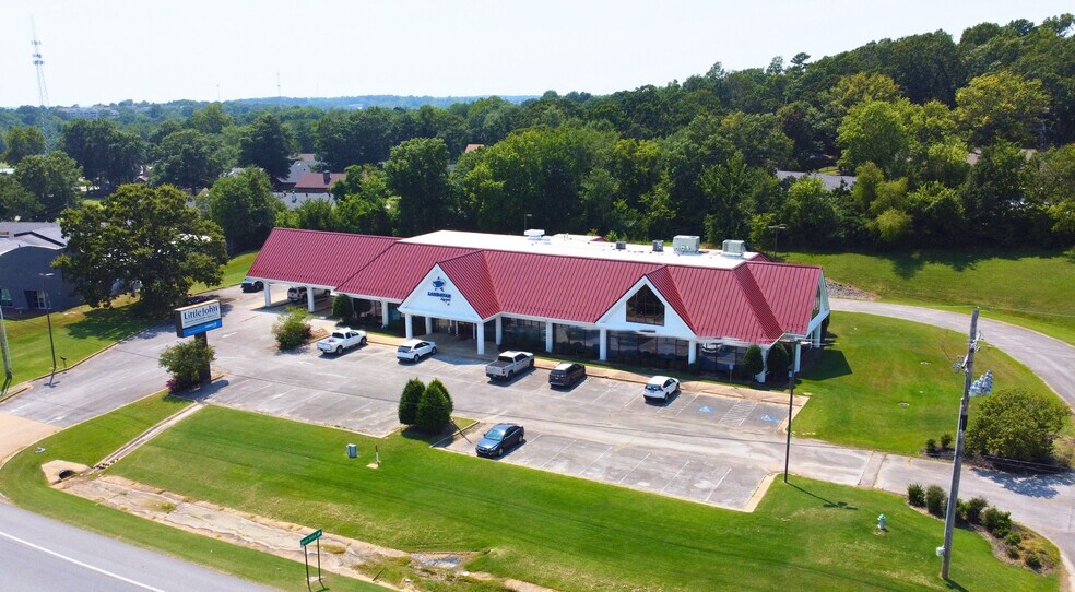 5106 S Thompson St, Springdale, AR à louer - Photo du bâtiment - Image 1 de 12