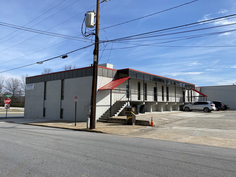 500 E North St, Greenville, SC for lease - Building Photo - Image 3 of 3