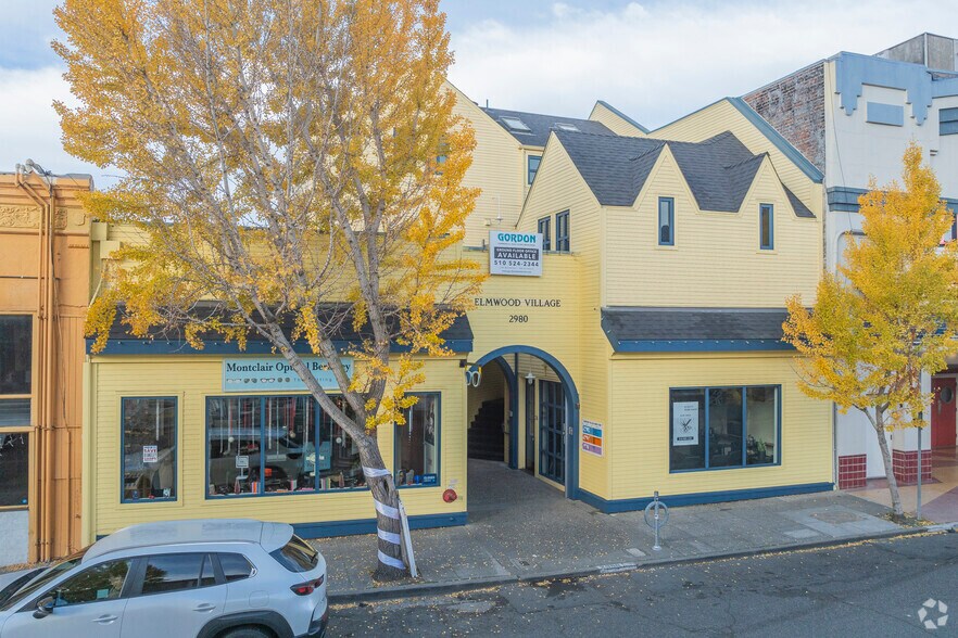 2980 College Ave, Berkeley, CA à louer - Photo du bâtiment - Image 3 de 19