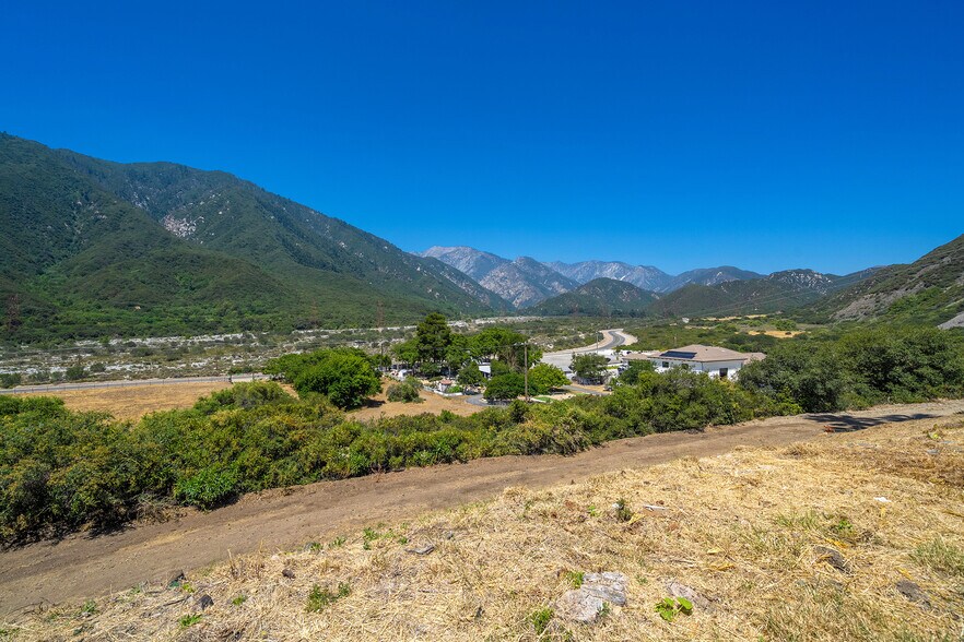 1449 Lytle Creek Rd, Lytle Creek, CA à vendre - Photo du bâtiment - Image 3 de 56