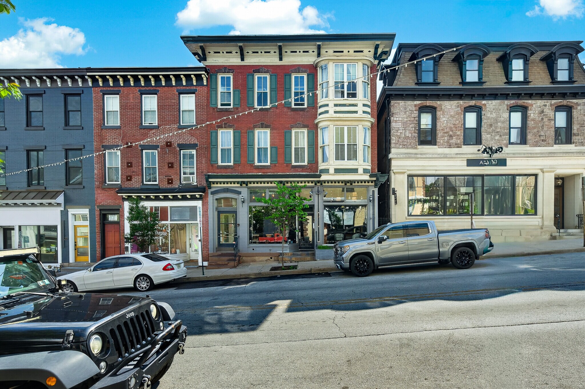 27 S Main St, Phoenixville, PA à louer Photo du bâtiment- Image 1 de 37
