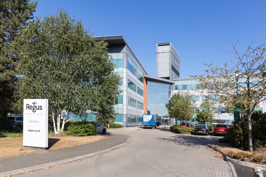 Victory Way, Dartford à louer - Photo du bâtiment - Image 2 de 10
