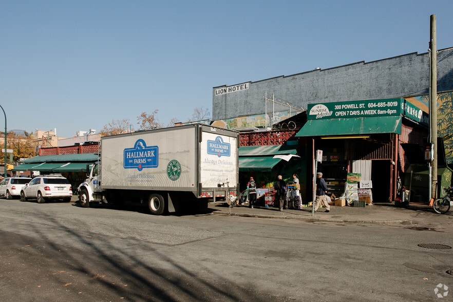 300 Powell St, Vancouver, BC for sale - Building Photo - Image 2 of 3