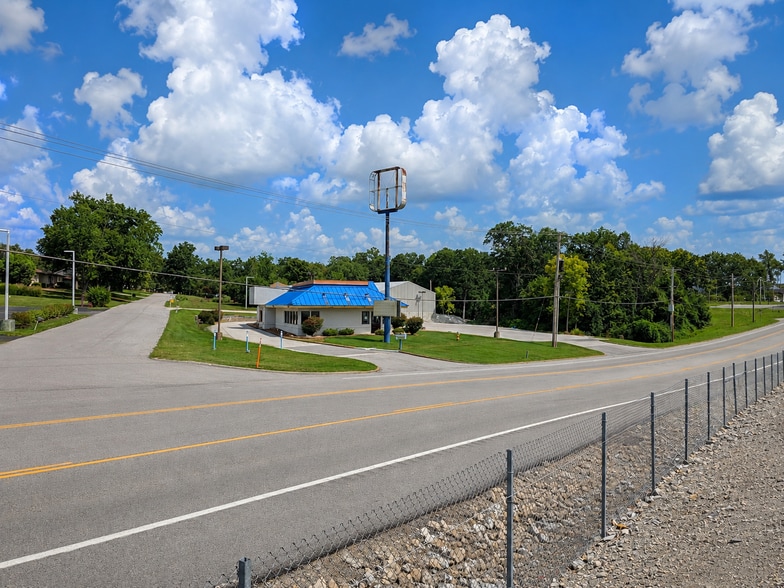 235 W 5th St, Eureka, MO for lease - Building Photo - Image 3 of 5