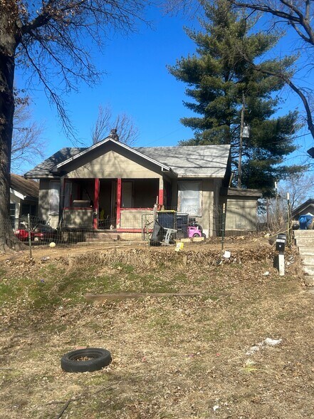 8716 Independence Ave, Kansas City, MO for sale - Primary Photo - Image 1 of 1