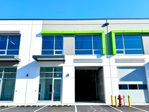 951 E Kent Av N, Vancouver, BC à louer Photo du bâtiment- Image 1 de 8