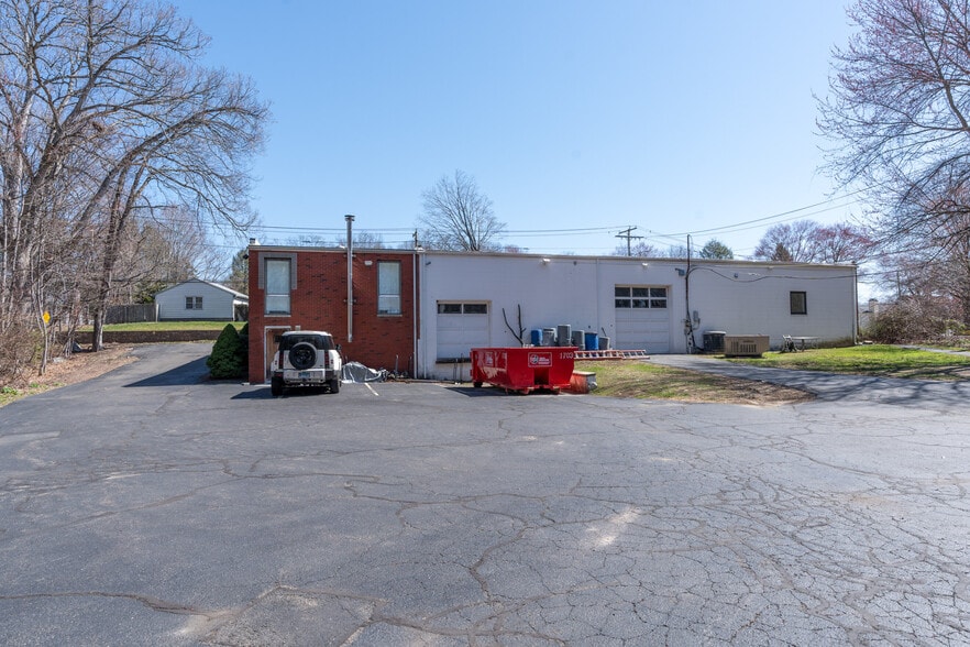 24 Sodom Ln, Derby, CT for lease - Building Photo - Image 3 of 6
