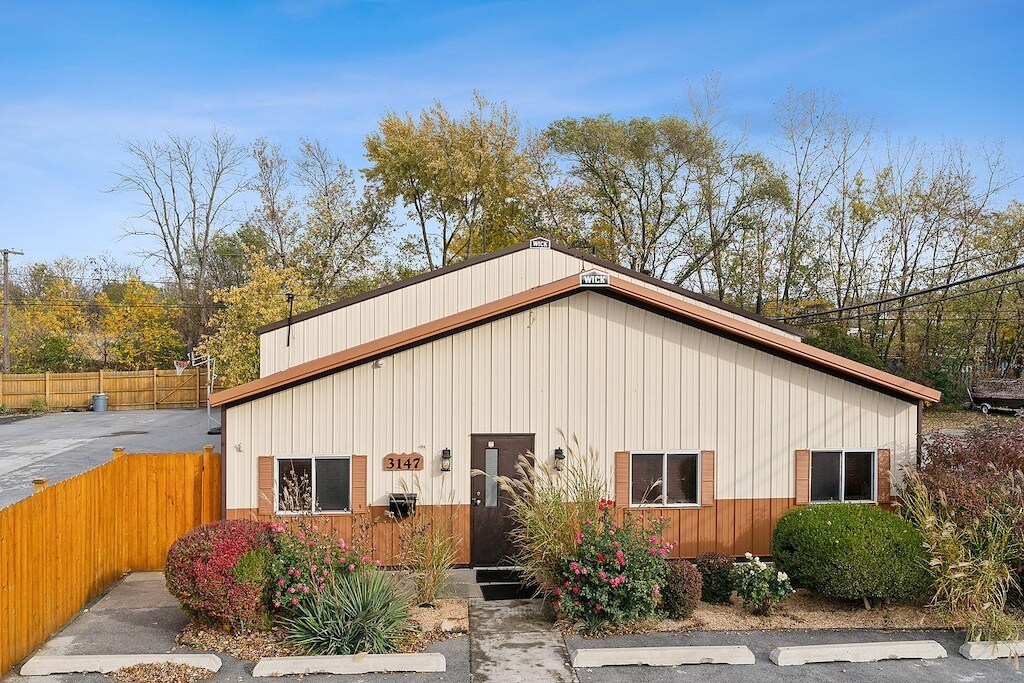 3147 Louis Sherman Dr, Steger, IL à vendre Photo du bâtiment- Image 1 de 1