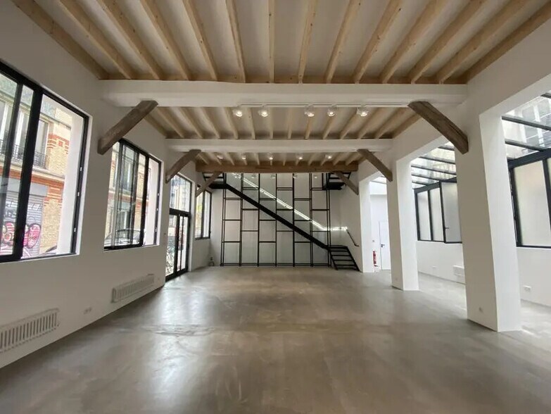 19 Passage Dubail, Paris for lease - Interior Photo - Image 2 of 14