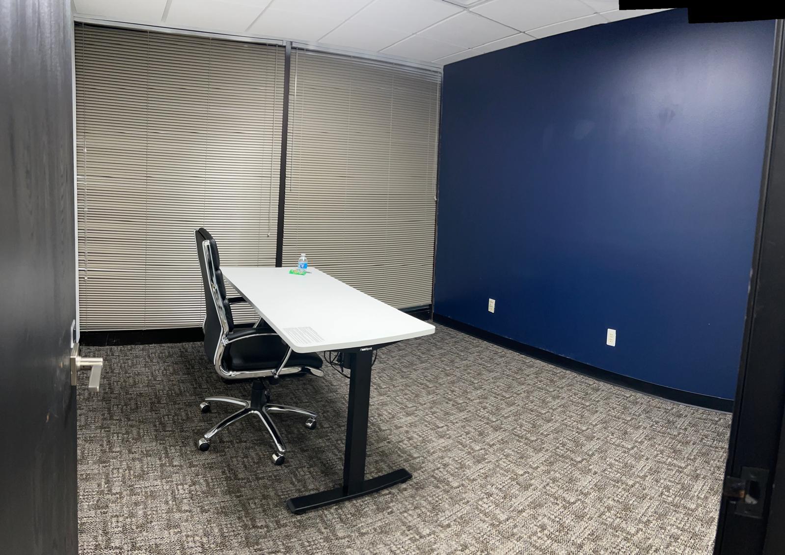 2000 Hogback Rd, Ann Arbor, MI à louer Photo intérieure- Image 1 de 6