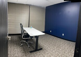 2000 Hogback Rd, Ann Arbor, MI à louer Photo intérieure- Image 1 de 6