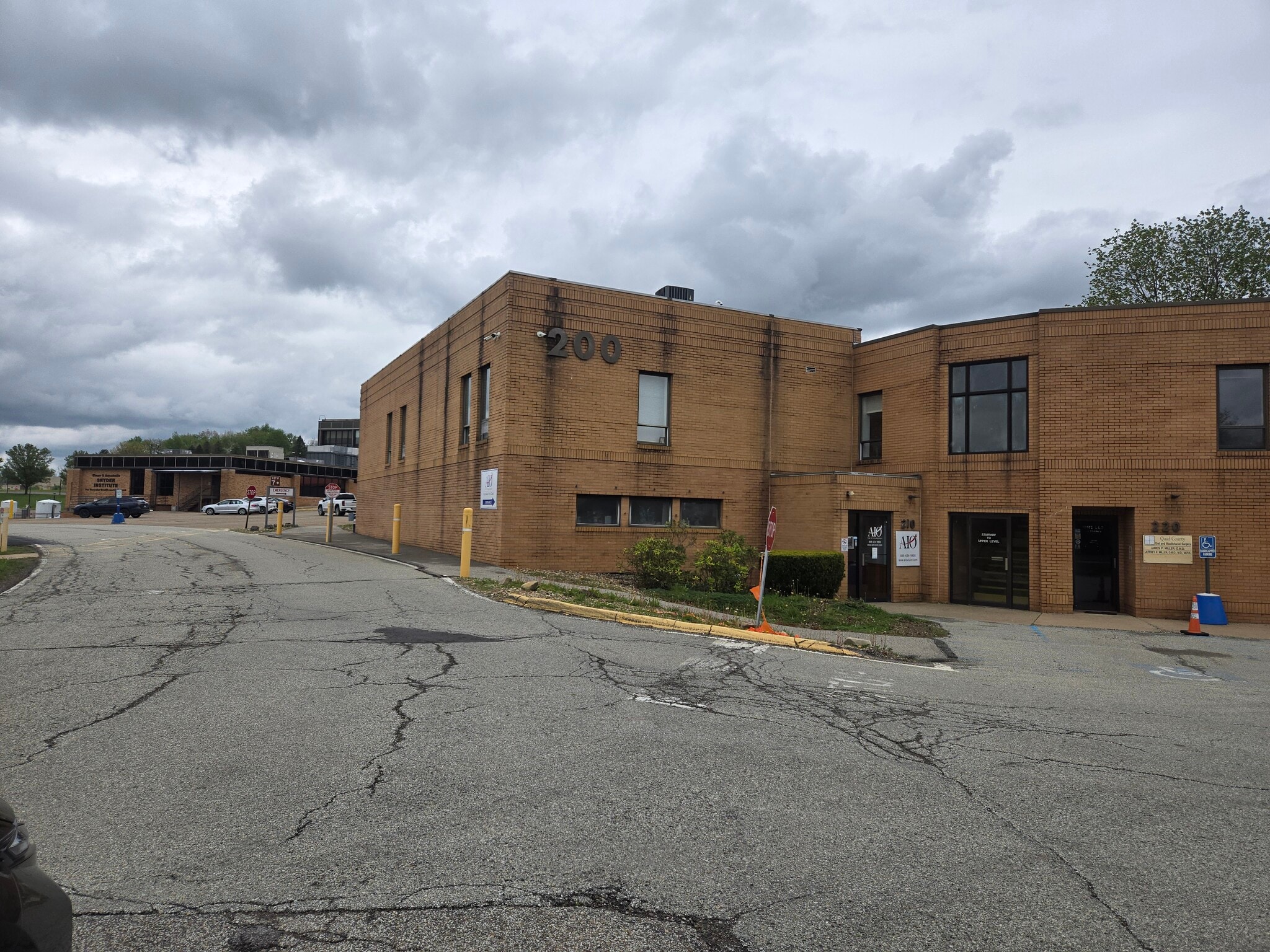 200 Medical Arts Bldg, Kittanning, PA for sale Building Photo- Image 1 of 3