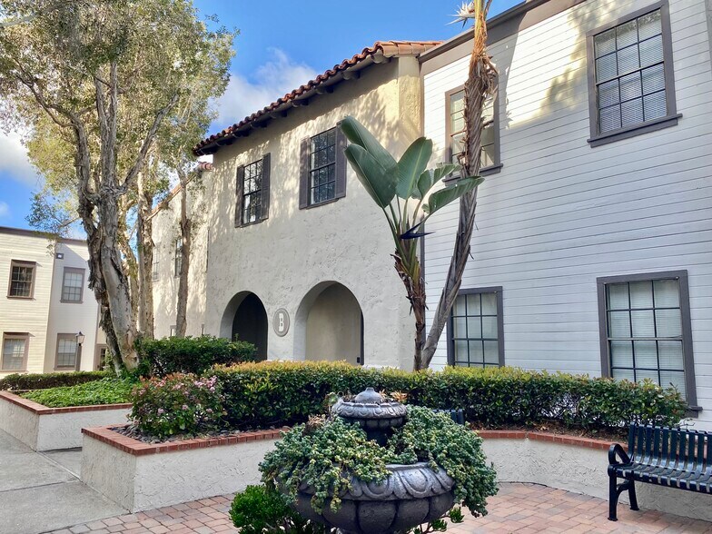 3990 Old Town Ave, San Diego, CA à louer - Photo du bâtiment - Image 2 de 9