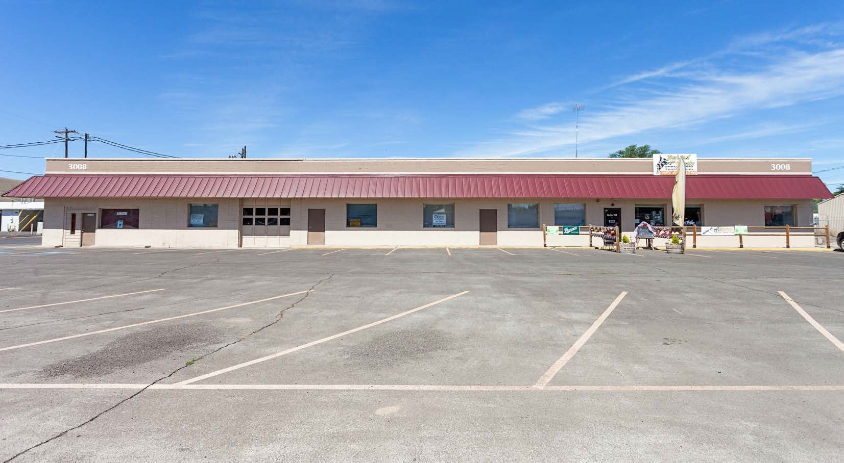 3008 Main St, Union Gap, WA for lease Primary Photo- Image 1 of 15