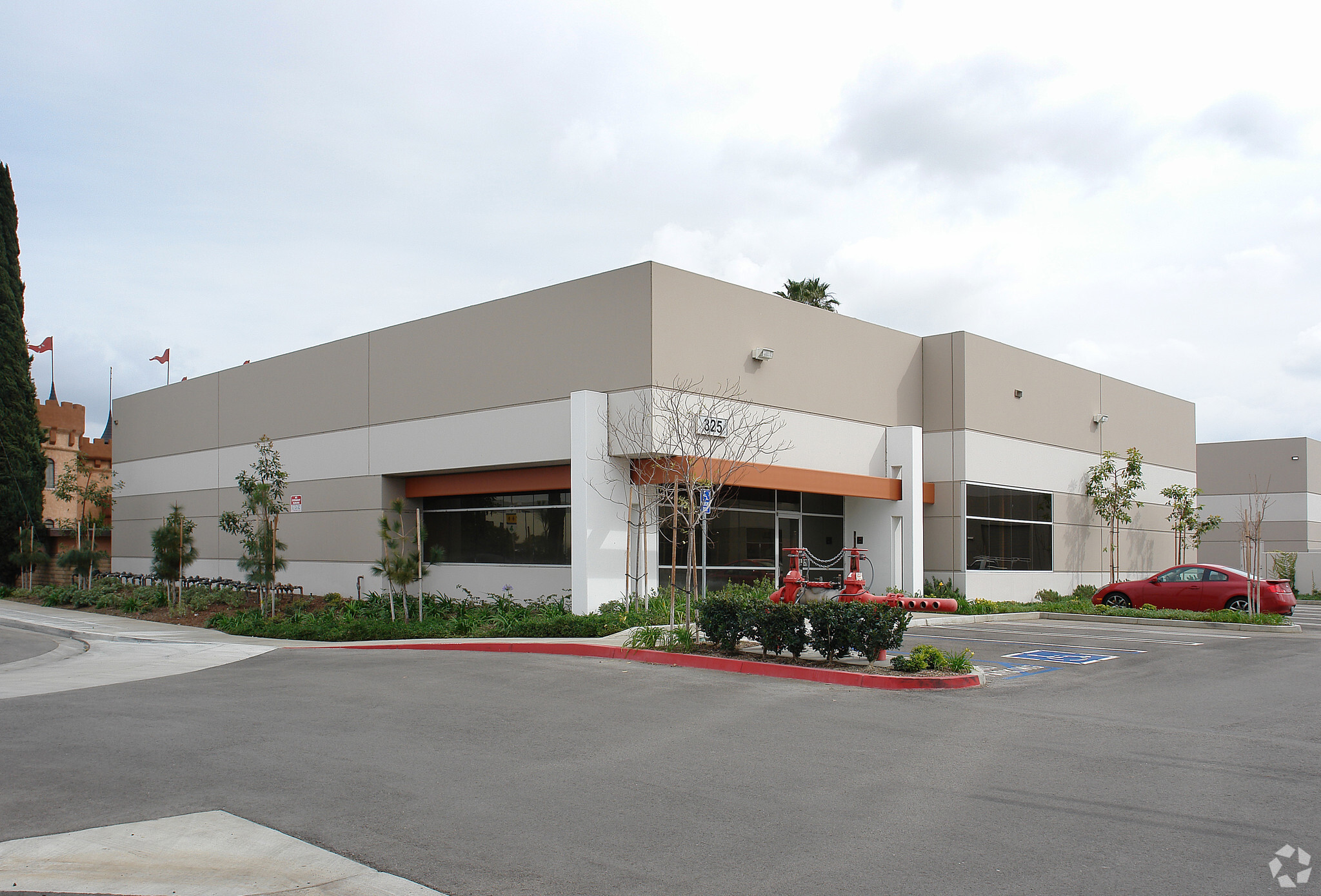 325 N Shepard St, Anaheim, CA for lease Building Photo- Image 1 of 9