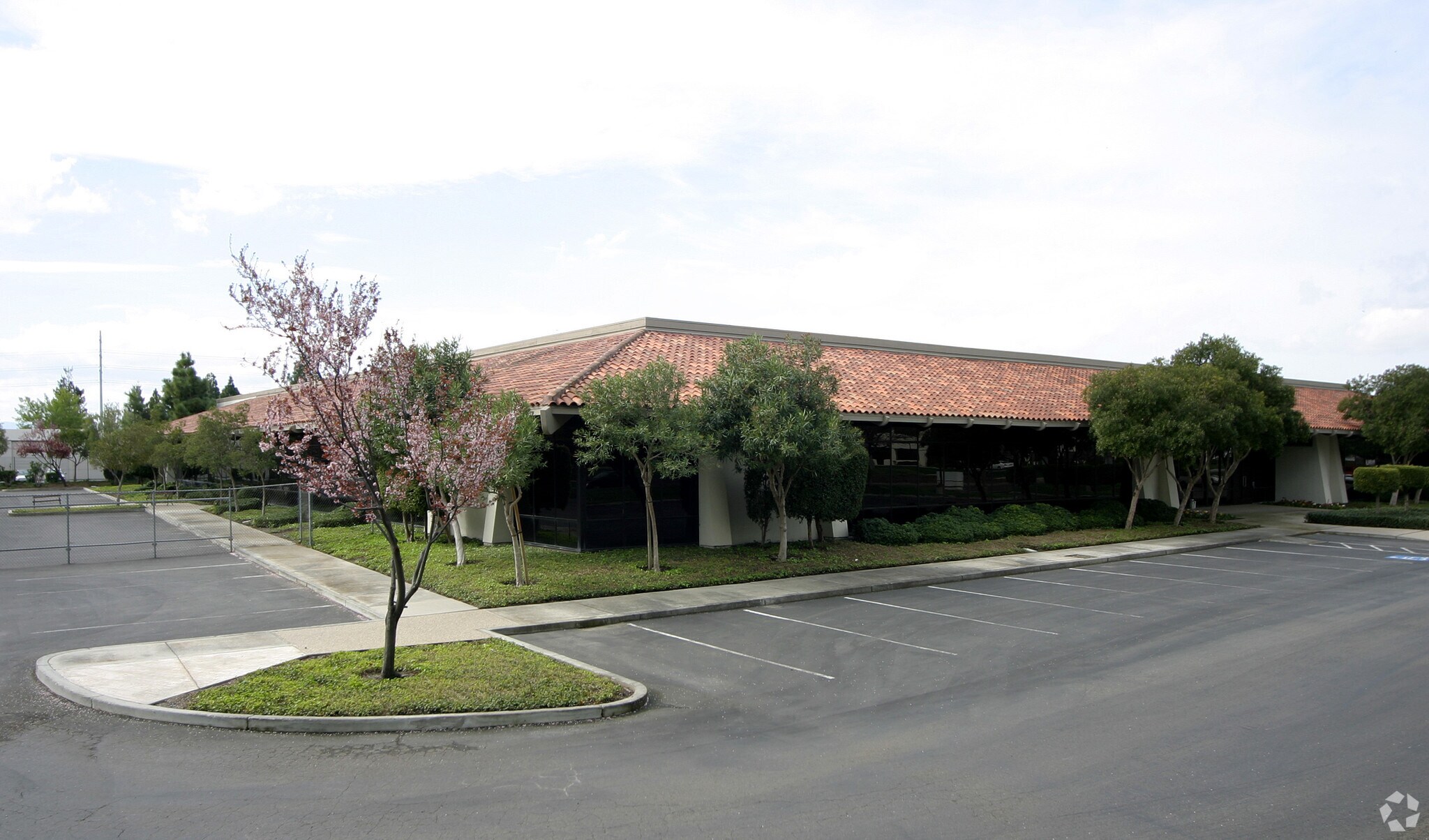 44193 S Grimmer Blvd, Fremont, CA à louer Photo du bâtiment- Image 1 de 6