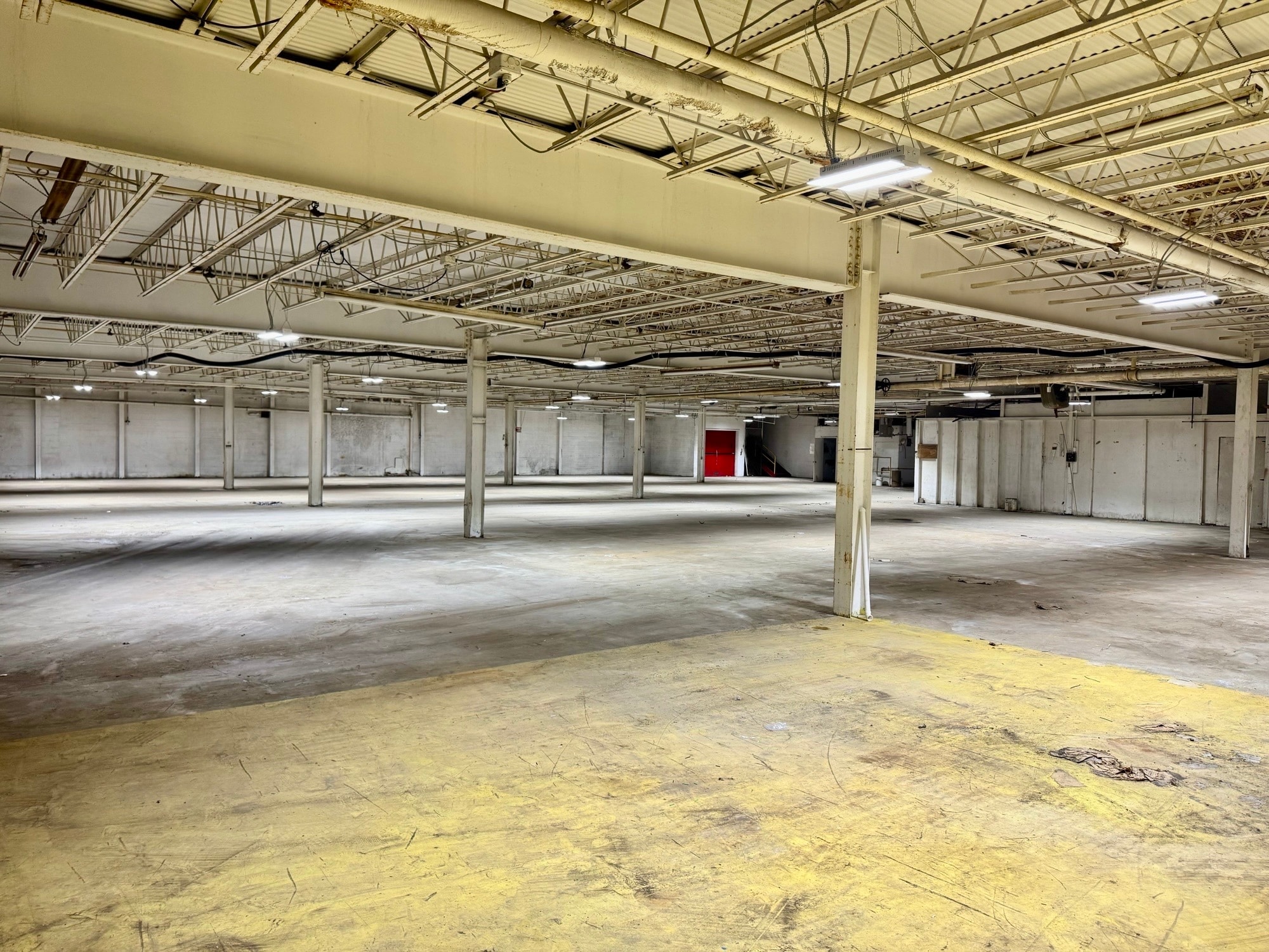 1212 Lincoln Dr, High Point, NC for lease Building Photo- Image 1 of 7