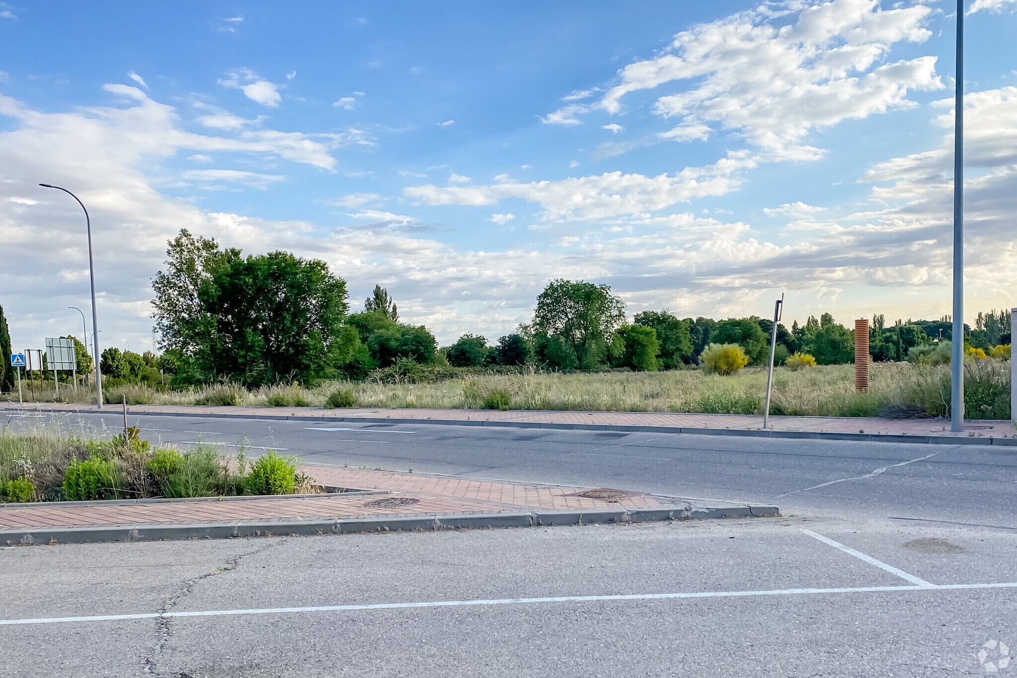 Land in Meco, Madrid for sale Primary Photo- Image 1 of 3
