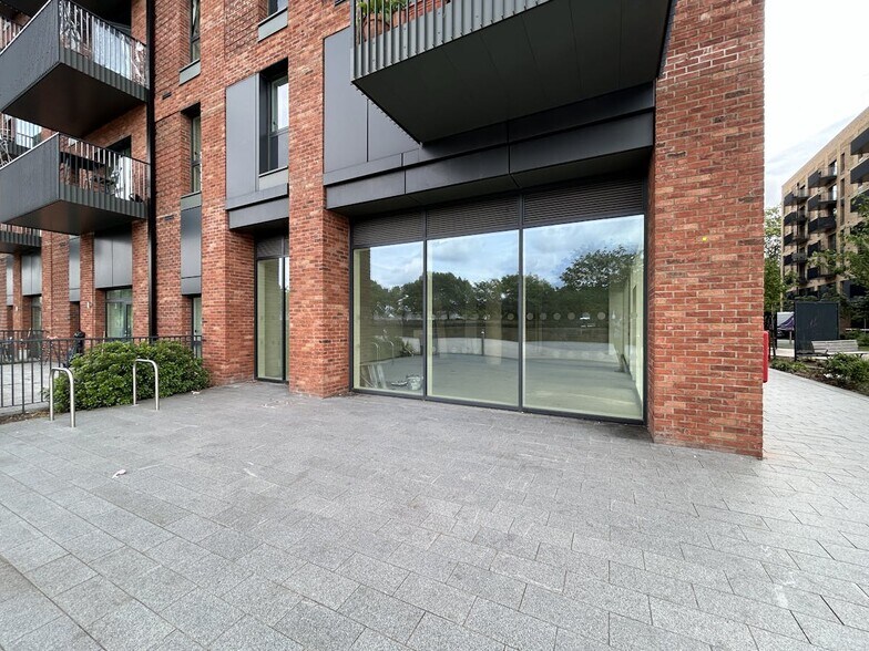 7 Barking Wharf Sq, Barking à louer - Photo du bâtiment - Image 3 de 5
