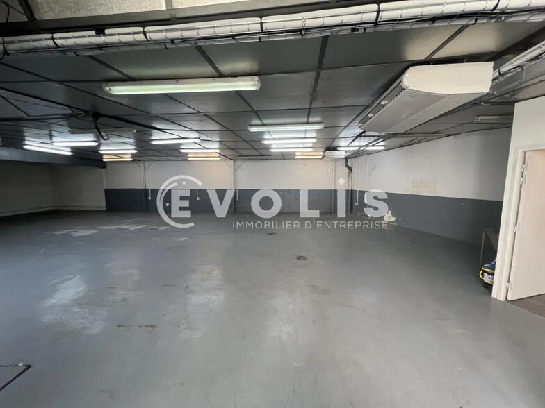 Flex in Saint-Maur-des-Fossés for lease - Interior Photo - Image 3 of 6