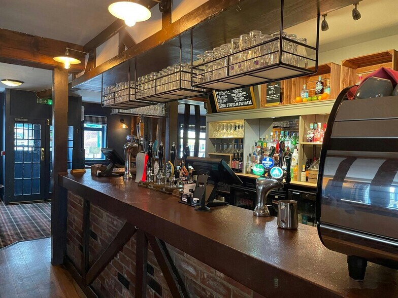 10 Thoroughfare, Halesworth à vendre - Photo du bâtiment - Image 2 de 8