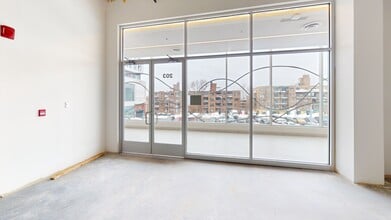 2615-2865 Ave Van Horne, Montréal, QC for lease Interior Photo- Image 2 of 4