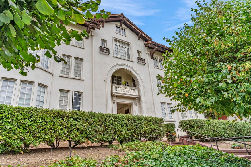 2409 College Ave, Berkeley, CA for sale - Building Photo - Image 3 of 19