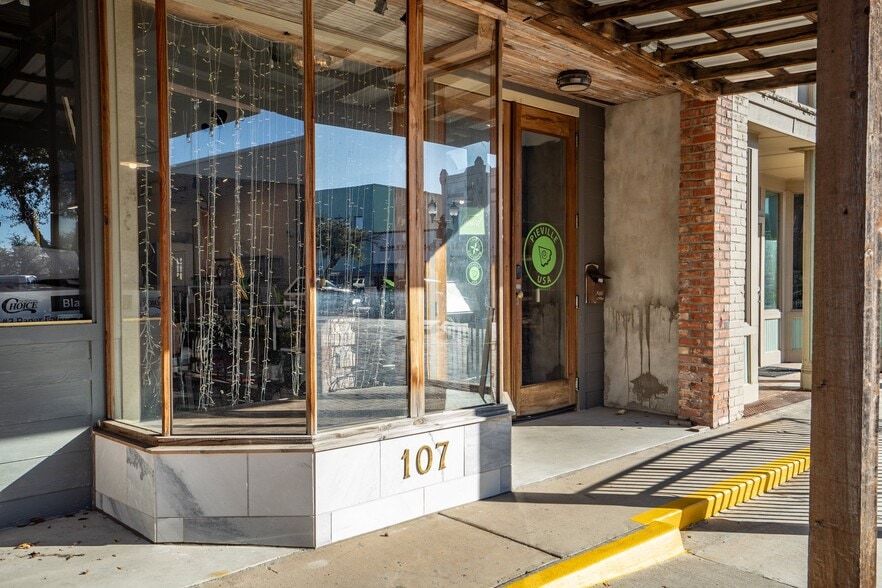 107 S Main St, Farmersville, TX for sale - Building Photo - Image 3 of 25