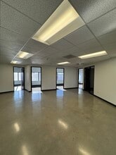 4 Hutton Centre Dr, Santa Ana, CA à louer Photo intérieure- Image 2 de 11