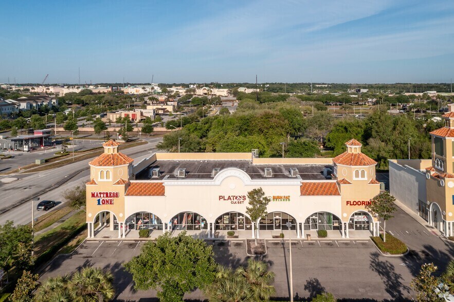 1720-1758 Rinehart Rd, Sanford, FL à louer - Photo du bâtiment - Image 2 de 16