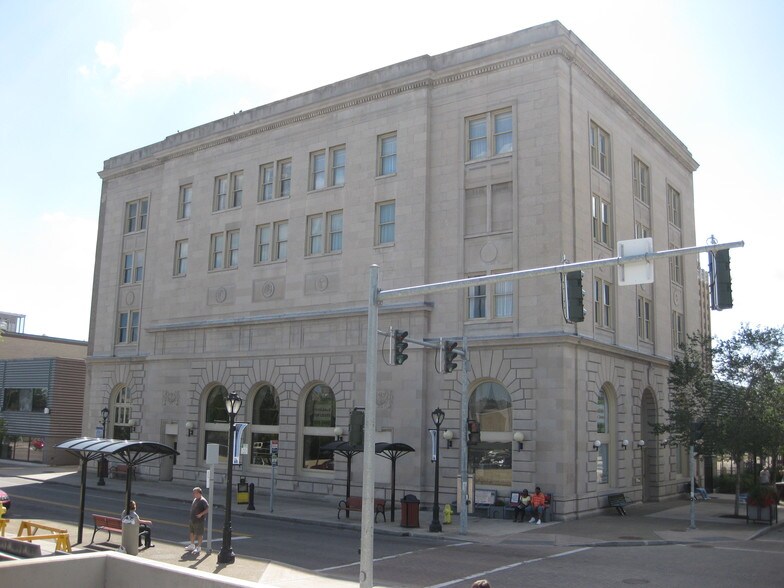 225 Old Falls St, Niagara Falls, NY à louer - Photo du bâtiment - Image 2 de 19