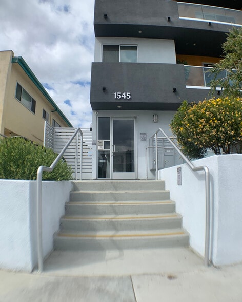 1545 S Fairfax Ave, Los Angeles, CA for sale - Building Photo - Image 3 of 41