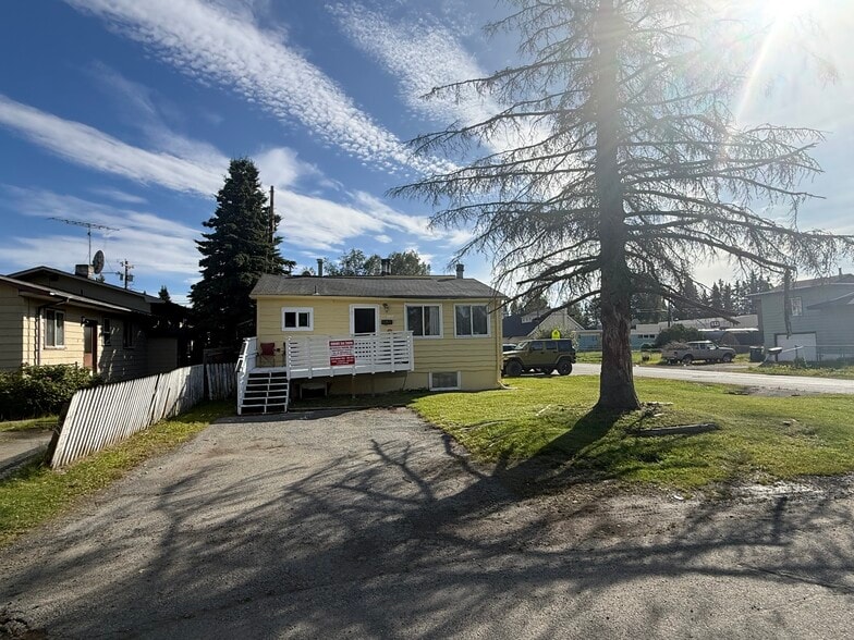 3217 Oregon Dr, Anchorage, AK for sale - Building Photo - Image 3 of 29