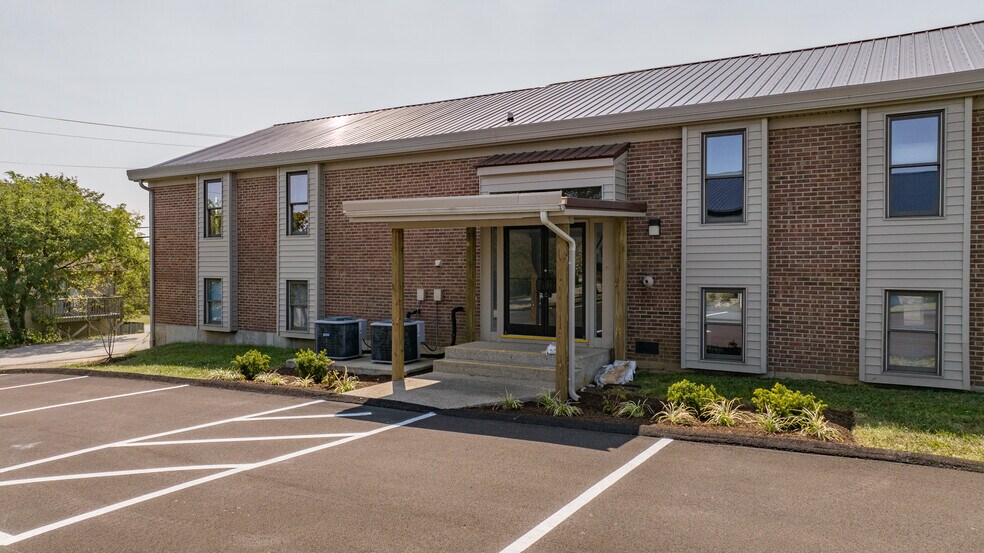 190 Kings Daughters Dr, Frankfort, KY à vendre - Photo du bâtiment - Image 2 de 7