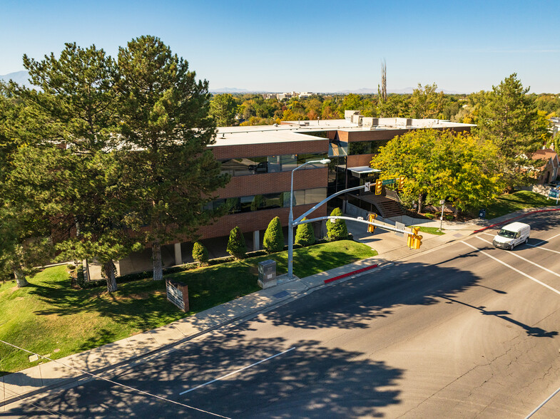 4190 S Highland Dr, Salt Lake City, UT à louer - Photo du bâtiment - Image 1 de 24