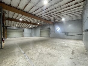5 Upper Cibolo Creek Rd, Boerne, TX for lease Interior Photo- Image 2 of 10