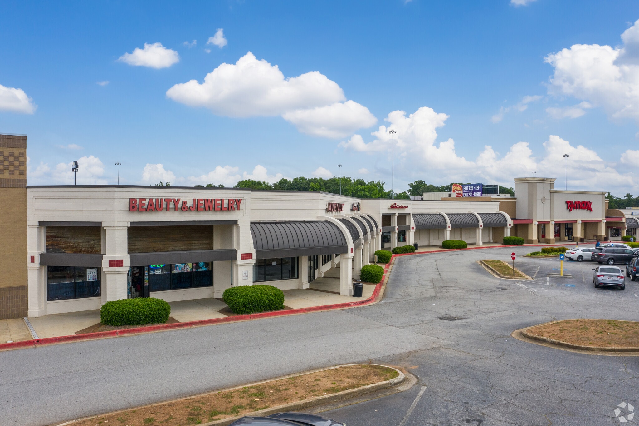 1560-1580 Southlake Pky, Morrow, GA for lease Primary Photo- Image 1 of 12