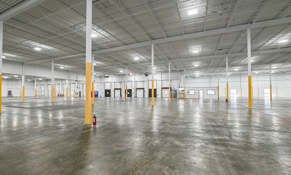 4500 Rue Cousens, Montréal, QC for sale - Building Photo - Image 3 of 4