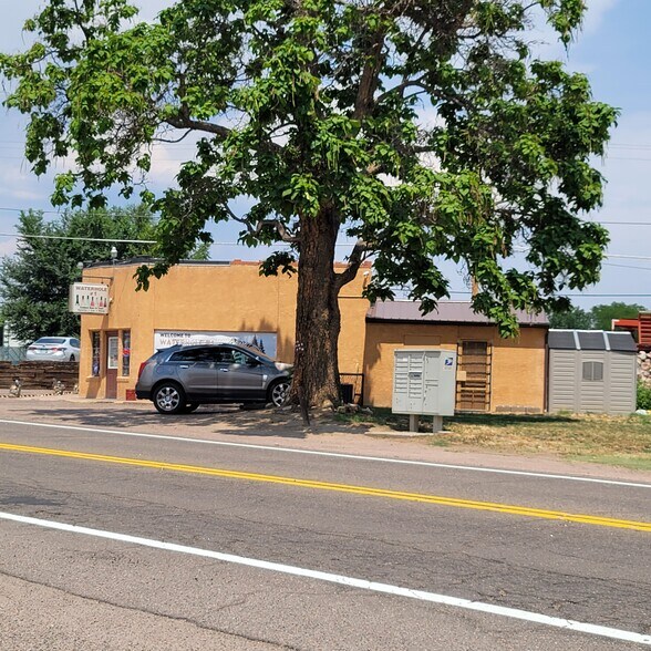 1532 Elm Ave, Canon City, CO à vendre - Photo du bâtiment - Image 2 de 11